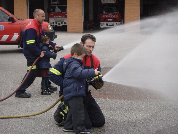 Con los Bomberos