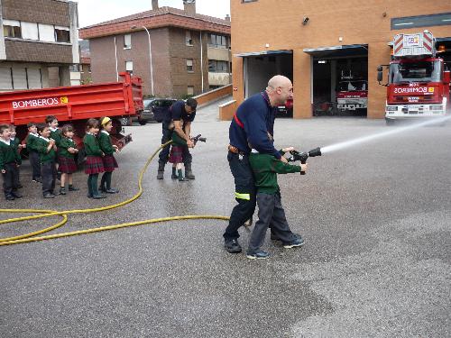 Con los Bomberos