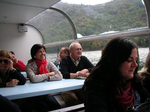 En los ca�ones del Sil en barco