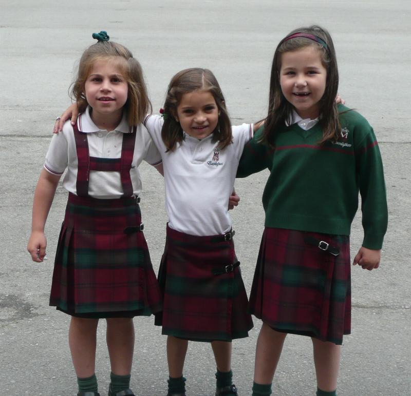 El uniforme de los ni�as